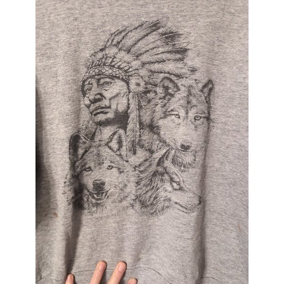 Volunteer Knit Apparel Gray Sweatshirt Vintage Size M Wolves Native American - Picture 2 of 8